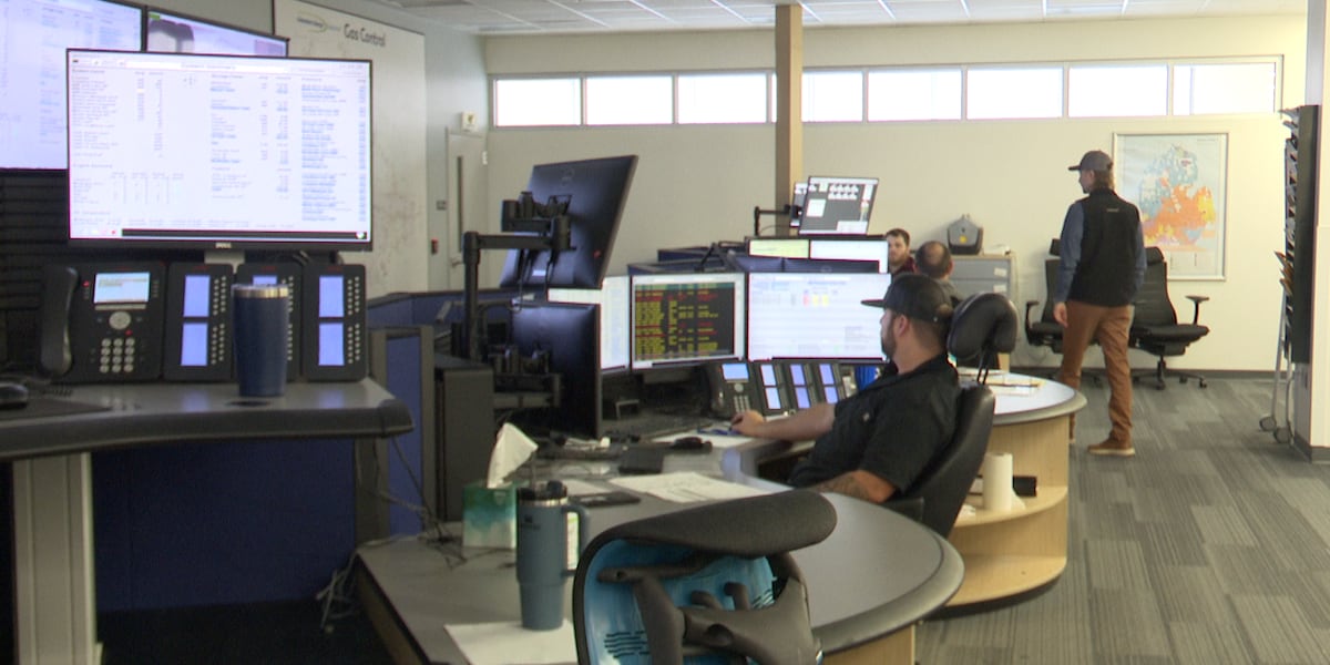 Inside Consumers Energy’s gas control center during extreme cold