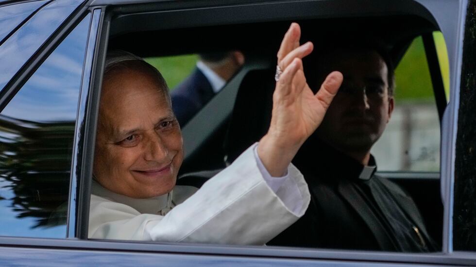 Black Fly Rome ‘No clinical reason’ pope can’t travel to Latin America, Vatican media ...