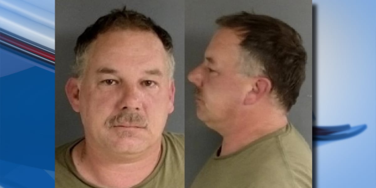 Migdon Steven Inmate Michigan Department of Corrections Officer sentenced for smuggling ...