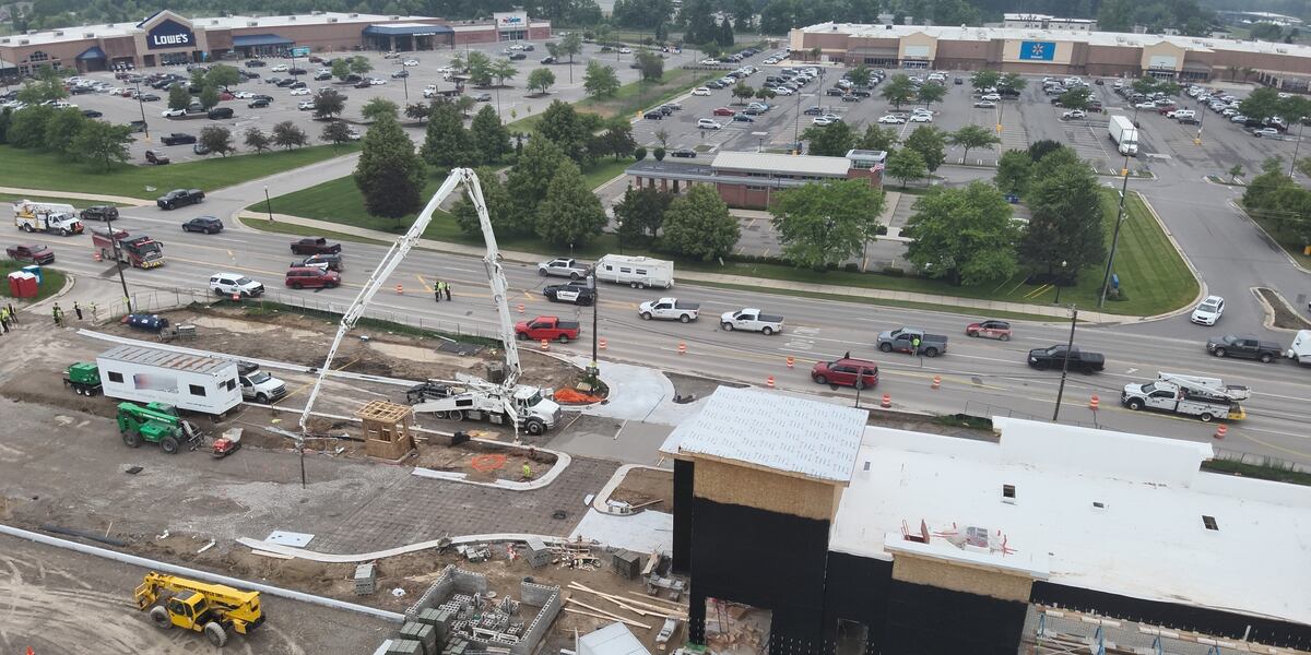 Falling Power 2 construction workers ‘electrocuted’ falling power line in Livingston Co.