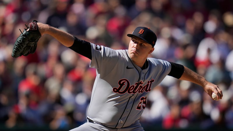 Tigers ace Tarik Skubal becomes the 12th pitcher to win consecutive Cy Young Awards