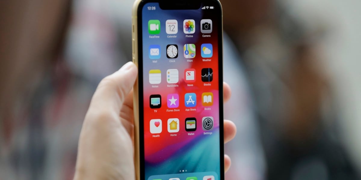 What The Tech? Downloading iOS 27