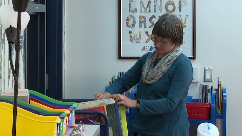 Schools Rule: Librarian wins books for East Lansing school