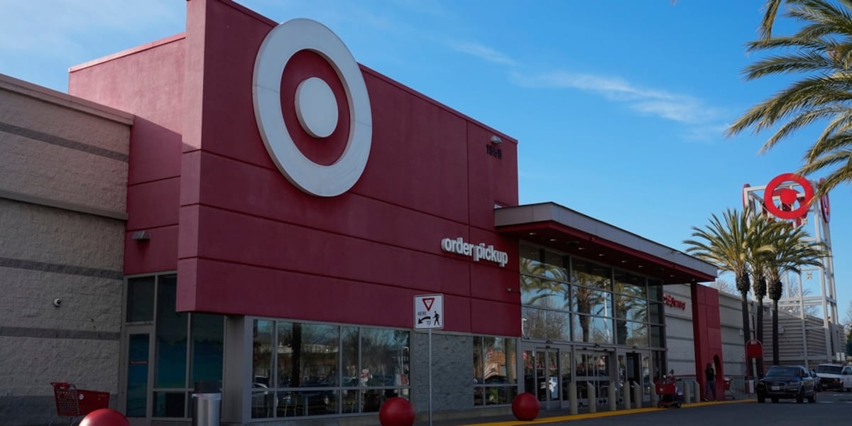 Target is now requiring its employees to smile more Target is now requiring its employees to smile more