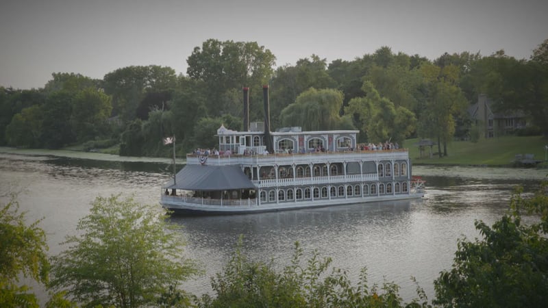 Iconic paddle wheel boat snapped in half during repairs, ending decades of cruises in Lansing
